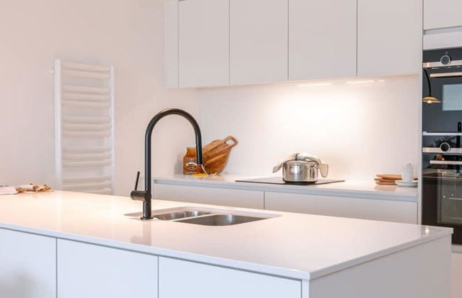 Renovated Apartment With sea View and Parking - Foto 11