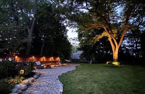 Large, Comfortable & Conveniently located Home - Foto 50