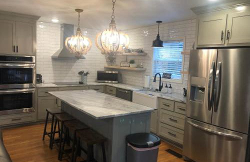 Gathering Place Big, with Dock, Fiber, and Tankless WH - Foto 11