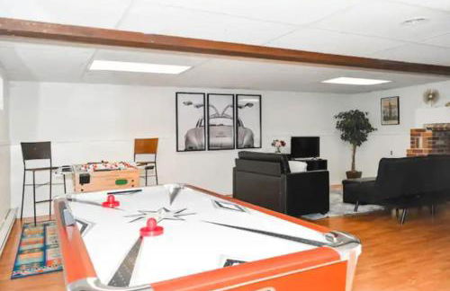 Walk to State park, 6bed,Hot tub & Game room - Foto 44