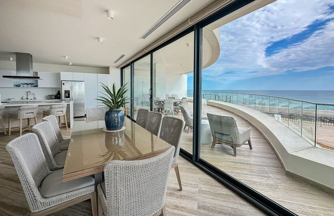 3BR Ground Floor Condo With Direct Pool Access - Foto 14