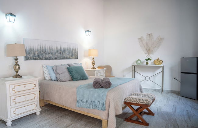 Hugo's Rental - Photo 12