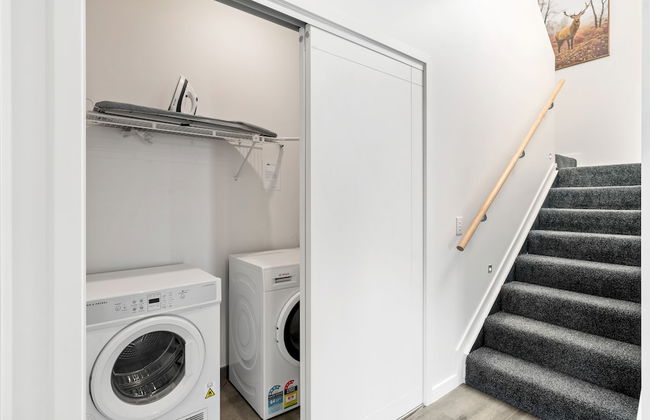 A LUCKIE CHARM - 5-BEDROOM TOWNHOUSE - Foto 18