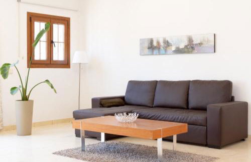 CASA LAURA VISTA LOBOS - spacious Villa with heatable pool and sea views - Photo 23