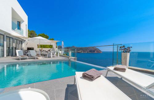 Can Ema, villa moderna con piscina frente al mar - Foto 3