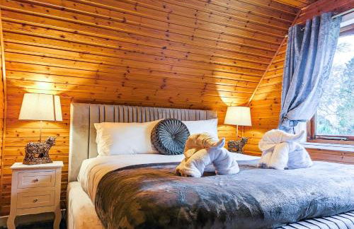 Macha 3 - Hot Tub-Perth-Pets-Family-Luxury-Cabin - Photo 1