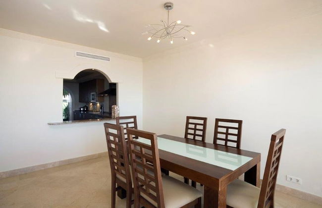 Immaculate 3-bed Penthouse- Stunning Views - Foto 13