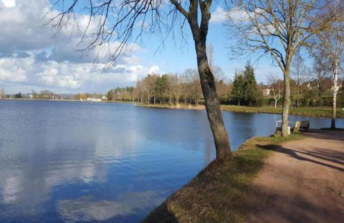 Forest Hideaway in Saint-Caprais - Foto 35