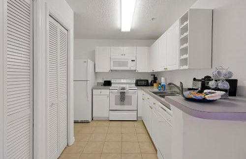 Spacious Condo W/ Pool,Gym near Disney & Seaworld - Foto 15
