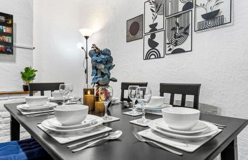 Spacious 3 beds home Close to Southampton GENERAL HOSPITAL - sleep 9 - Free Parking - Pool table - 2 Large TVs - Foto 14