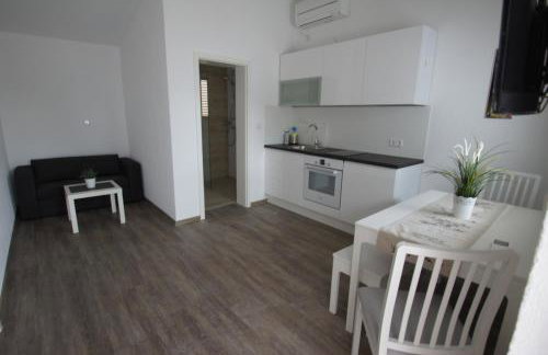 Villa Ludilo mit 4 Apartments in Poljica - Marina bei Trogir Split - Photo 41