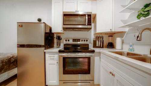 Nurse-Ready Rental 10 Mi to Dtwn Riverside! - Foto 3