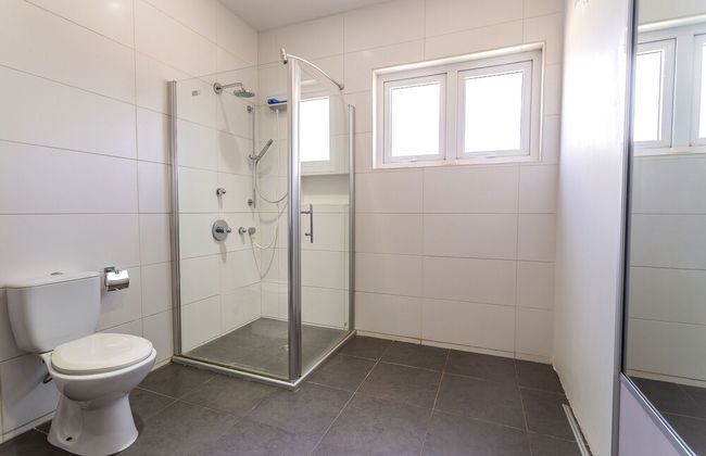 Stunning Modern Home, Near Beaches Full AC - Foto 17