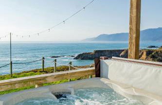 Magnificent Oceanview by OceanviewHotTubs Oceanfront! Shelter Cove, CA Tesla EV station - Foto 73