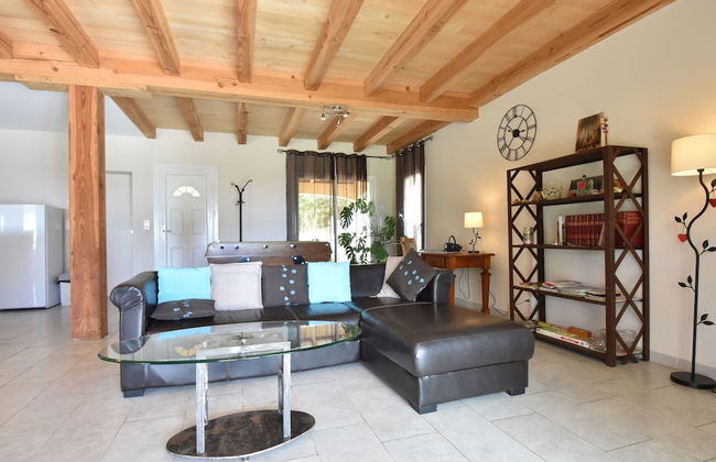 Holiday Home in Montclera With Sunny Garden, Playground Equipment and Private Pool - Foto 31