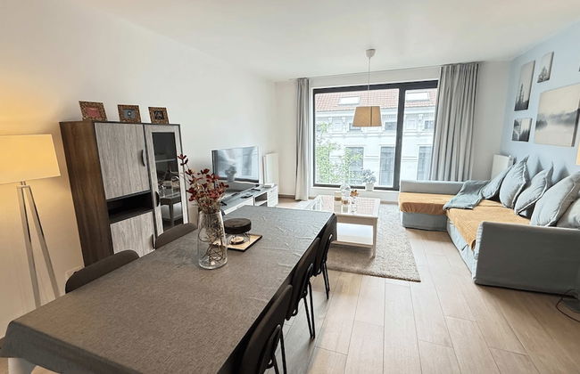 Spacious 3BR 2/5 BA Near Diamond District by Oneluxstay - Foto 6