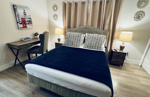 Stylish Stay Close to UM City Vibes - Photo 13