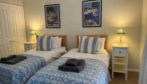 Seaview House, lovely ground floor flat with garden, minutes walk to beach - Foto 2