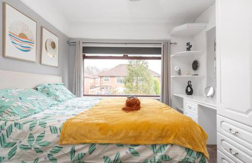 Manchester Business and Leisure Home with Free Parking - Foto 1