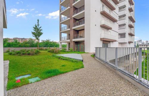 Airy Apartments with Balcony & Garage by NDP rent - Foto 38