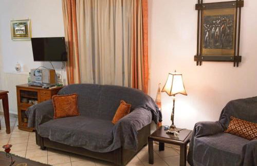 Forest Cosy House - Lagkadia Amazing View - Photo 9