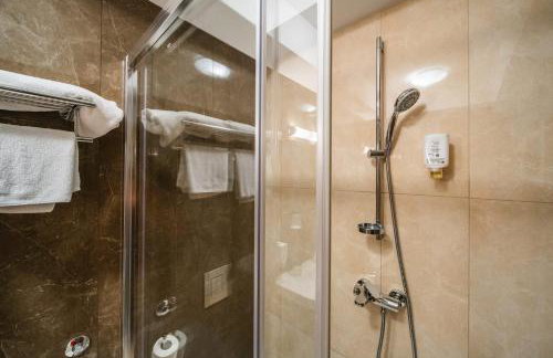 SUNce Palace Apartments with free offsite parking - Foto 60