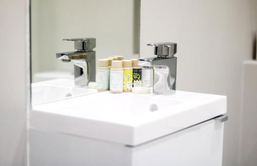 Fitzrovia - Charlotte Street by Viridian Apartments - Photo 38