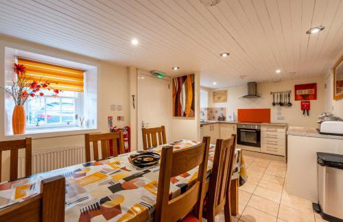 Whinstone Holiday Home in Falkland - Sleeps 8 - Foto 7