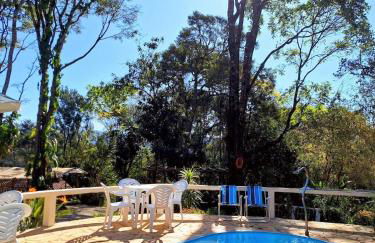 Refúgio em Macacos para até 12 hóspedes com piscina aquecida, 5 suítes e riacho - Foto 30