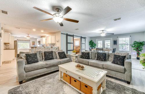 Spacious Tavares Home with Private Outdoor Oasis! - Photo 6