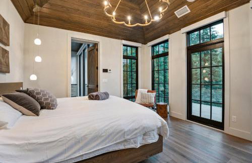 Pont de Rêves: Luxe Sundance Riverfront Chateau - Foto 29