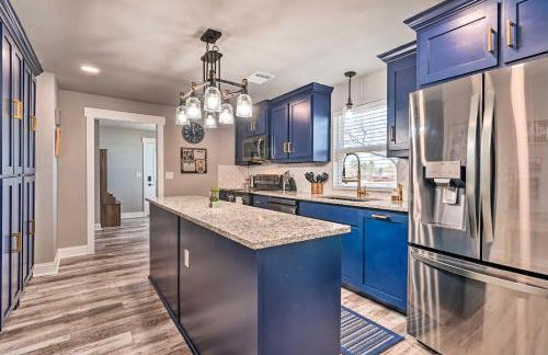 Lakefront Fort Towson Home Private Dock and 3 Decks - Foto 9