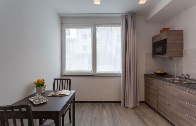 Carla's Rooms with Private Bathroom & Kitchen - Foto 9