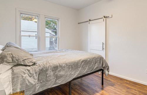 Stroll to Main St Eats! Pet-Friendly Joplin Escape - Foto 19