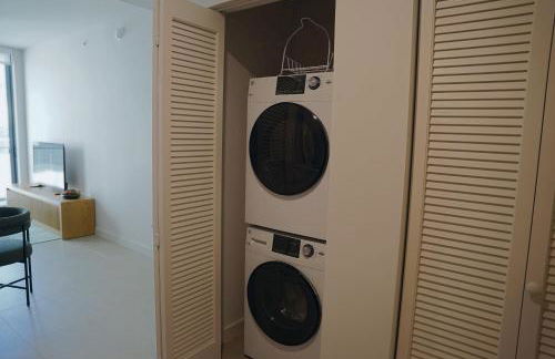 Stylish Minimalist 1BR in The Crosby - Foto 9