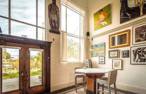 Luxury Living in Historic Bank Haven of Art&Music - Foto 6