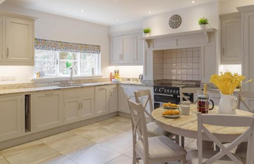 Garden House at Woodhall Estate - Photo 2