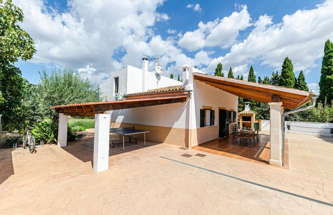 Private Villa With Inviting Space - Photo 43