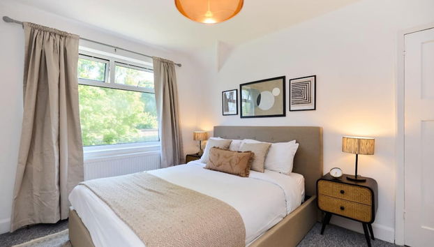 The West Byfleet Place - Modern 3bdr Flat With Garden - Foto 5, Habitación