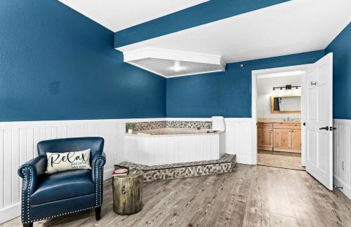 Breathtaking Lake Views King Suite, Queen Beds, Kitchen and Heated Indoor and Outdoor Pools - Foto 16