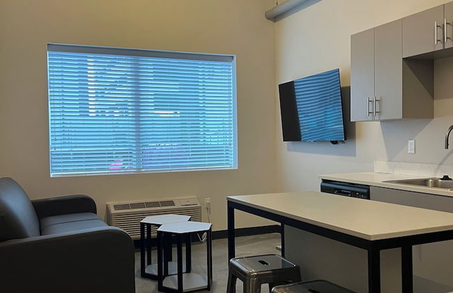 Atmosphere Lincoln - Photo 59