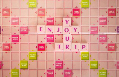 Clicketts - 3-Bedroom, Full Entire House, Sleeps 6 guests, Free wifi, Street Parking, Smart TV, Basildon, Essex London - Foto 25