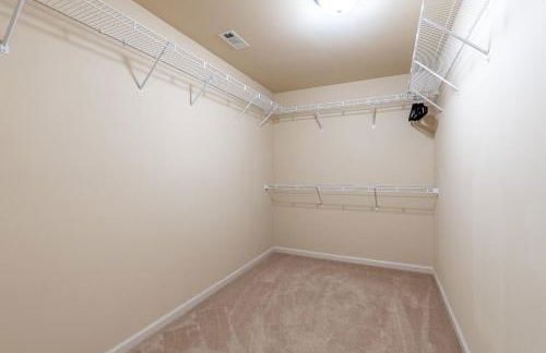 4-Bedroom Retreat with 5-Star Amenities - Foto 4