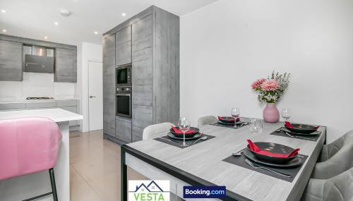 Three Bedroom House By Vesta Serviced Accommodation & Short Lets Borehamwood With Free WiFi & Free Parking - Foto 4