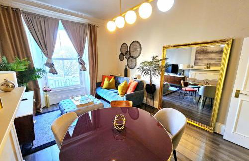 Stylish & Cosy Hyde Park Home by Tube Metro Stations with Elevator - Lift - Foto 1