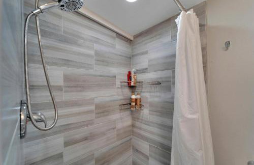 Poolside Paradise - Spacious - Peaceful Patio - Foto 20