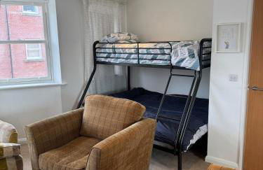 Modern, Sleeps 6, First floor, Parking, Beautiful rural market town, Llani - Foto 11