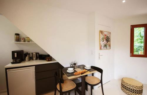 Studio - Confort - Climatisé - Le Refuge de Charles - Jardin - Foto 6