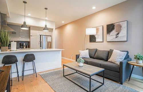 Modern Home, Rooftop view, 3 block Beacon station - Foto 11