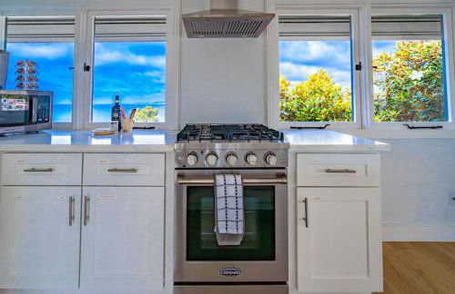 Blue Water View Condo in Prime Coastal Locale - Foto 6